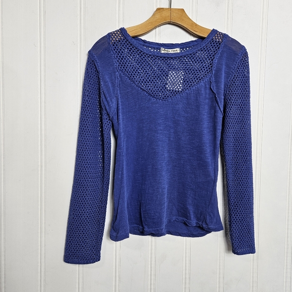 We The Free Solar Eclipse Top Womens Blue Mesh Panel Longsleeve Shirt Size S - Picture 2 of 11